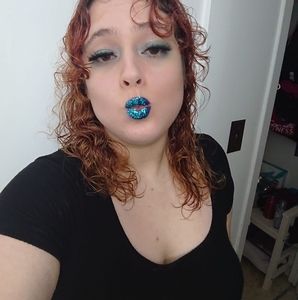 Meet your Posher, Laureena